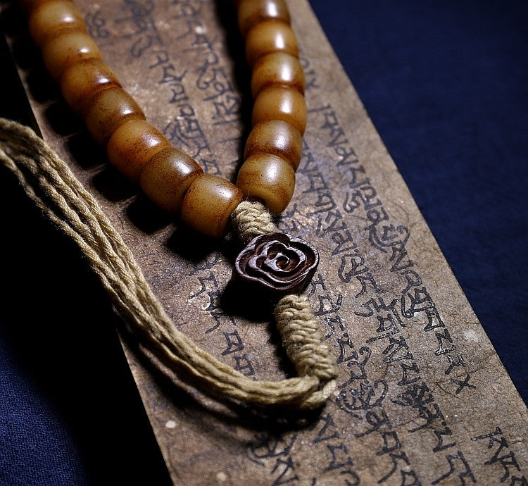 Tibetan Vintage Material · Natural Yak Bone Tibetan Handheld Bracelet
