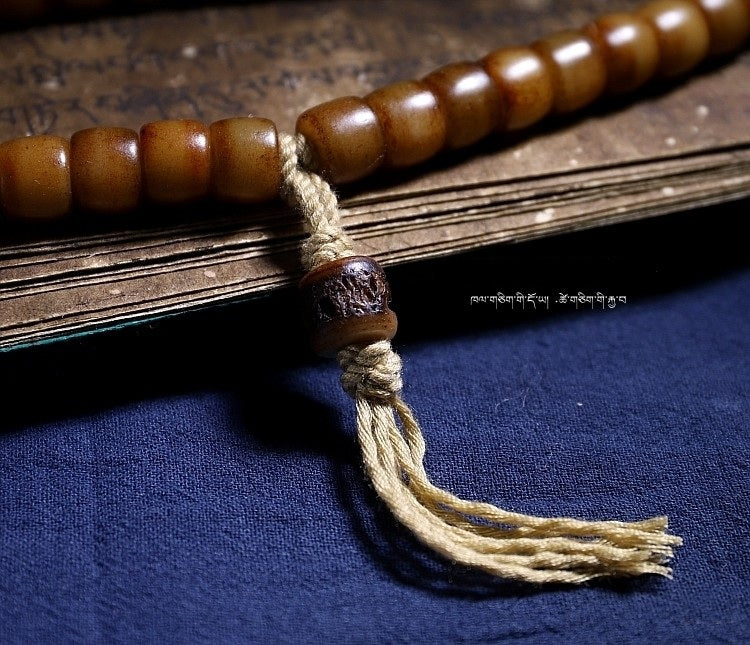 Tibetan Vintage Material · Natural Yak Bone Tibetan Handheld Bracelet