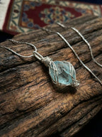 Natural Sense Raw Stone Hand-Wound Necklace | Blue Titanium Steel Clavicle Necklace Niche Choker