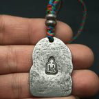 Colgante talismán tibetano de Mahakala de seis brazos, hierro frío tallado a mano