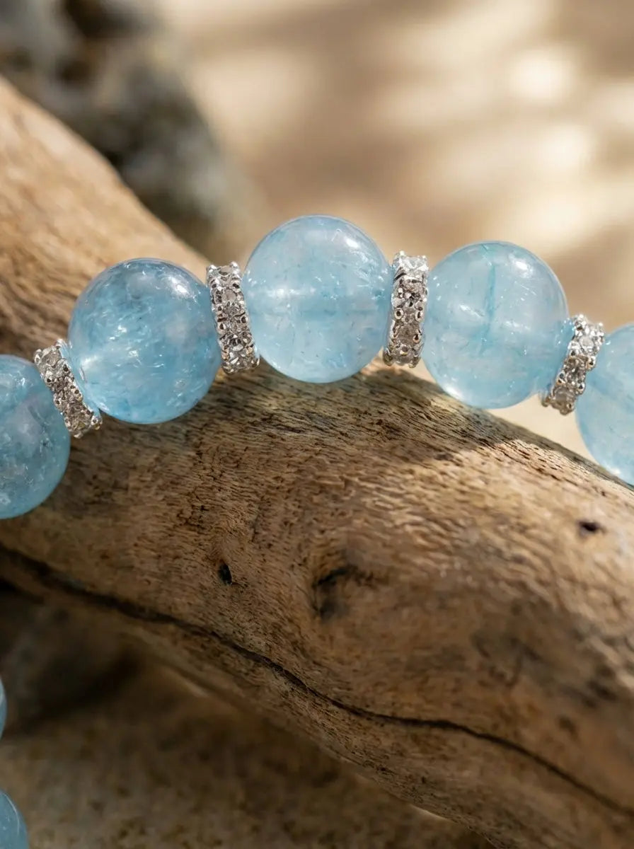 Bracelet en perles d'aigue-marine "Cœur de l'Océan", porte-bonheur, collection originale de cristaux pour femme
