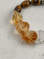 Bracelet œil de tigre et cristal « Golden Amber Wisdom »