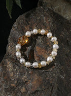 Bracelet en perles et citrines « Détachement de lumière ambrée »