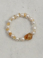 Bracelet en perles et citrines « Détachement de lumière ambrée »