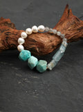 „Azure Zen Heart“ Armband aus Amazonit, Lazulit & Perlen