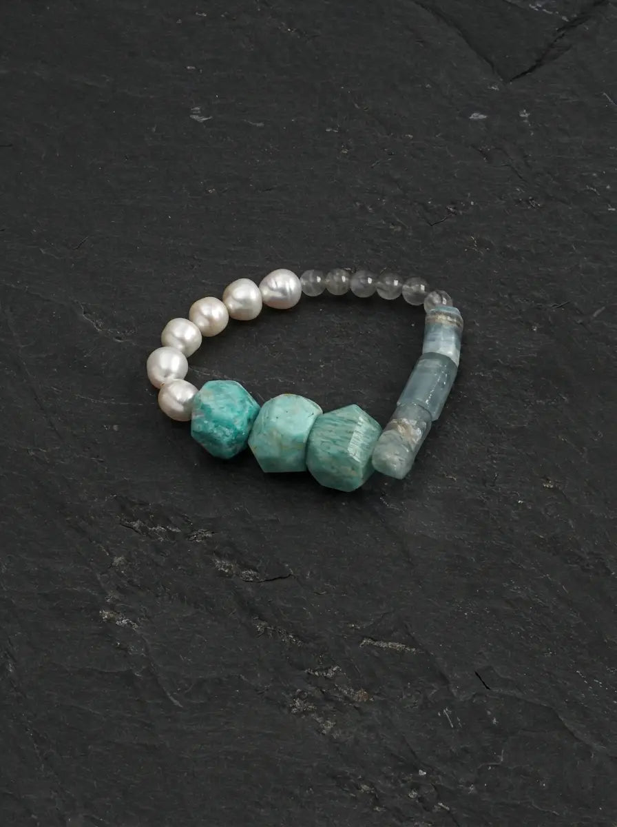 „Azure Zen Heart“ Armband aus Amazonit, Lazulit & Perlen