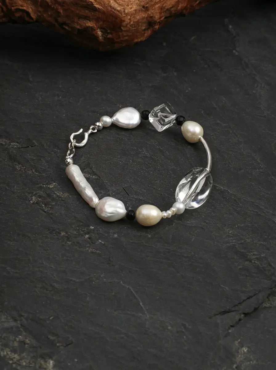 「Pure Snow Heart」 Pearl, Clear Crystal & Black Tourmaline Bracelet