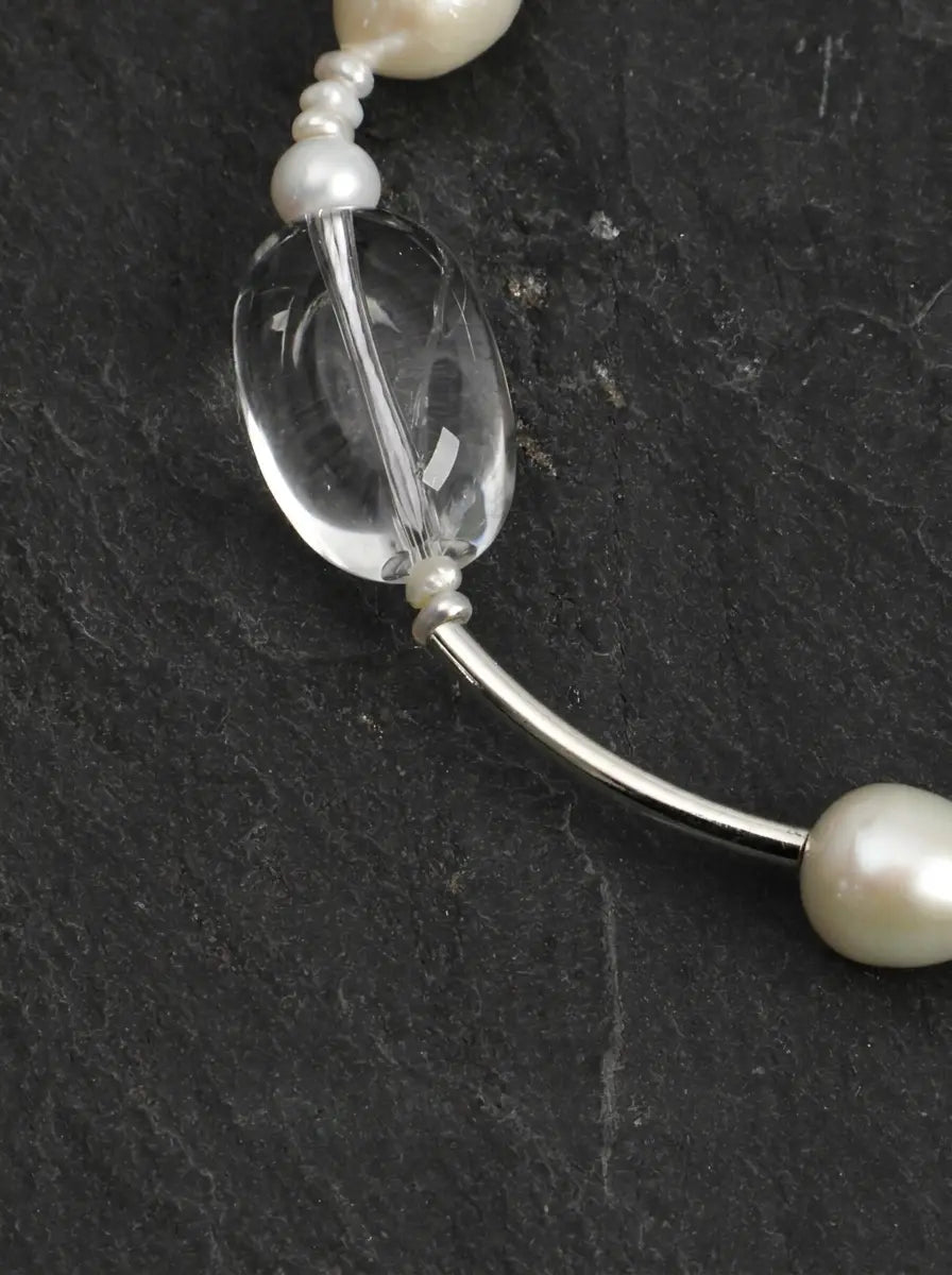 「Pure Snow Heart」 Pearl, Clear Crystal & Black Tourmaline Bracelet