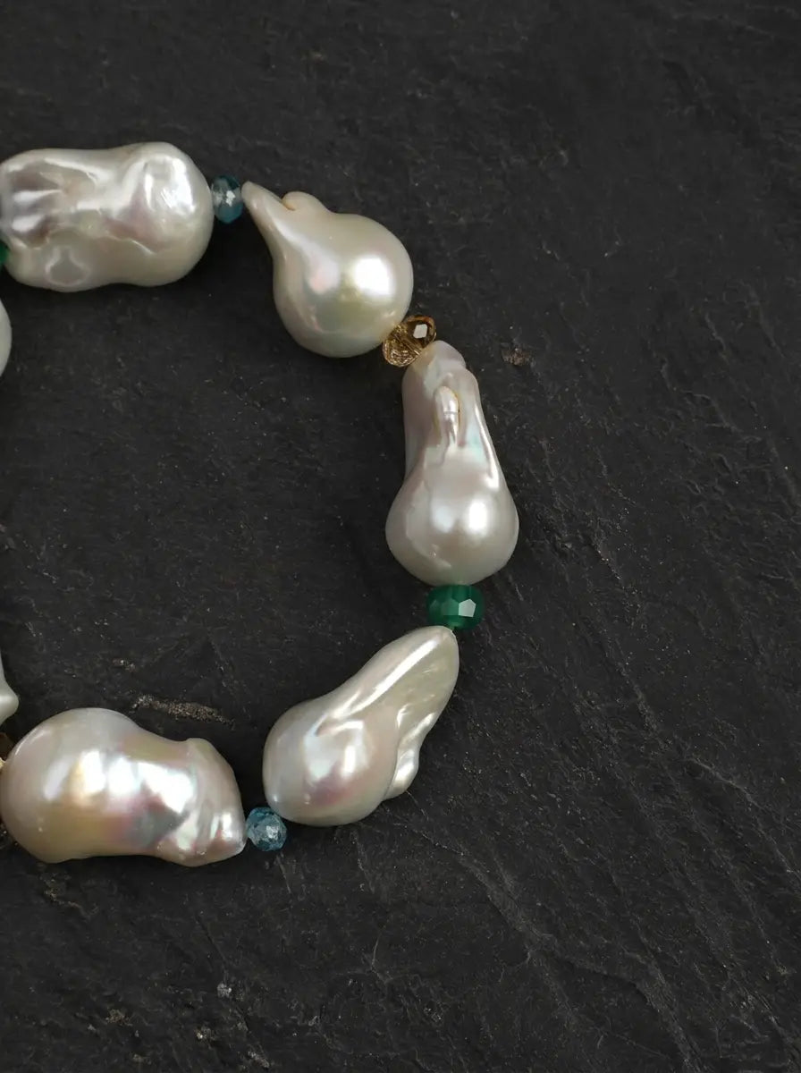 「Pearl Rhythm & Sacred Radiance」 Multi-Gem Crystal & Pearl Bracelet