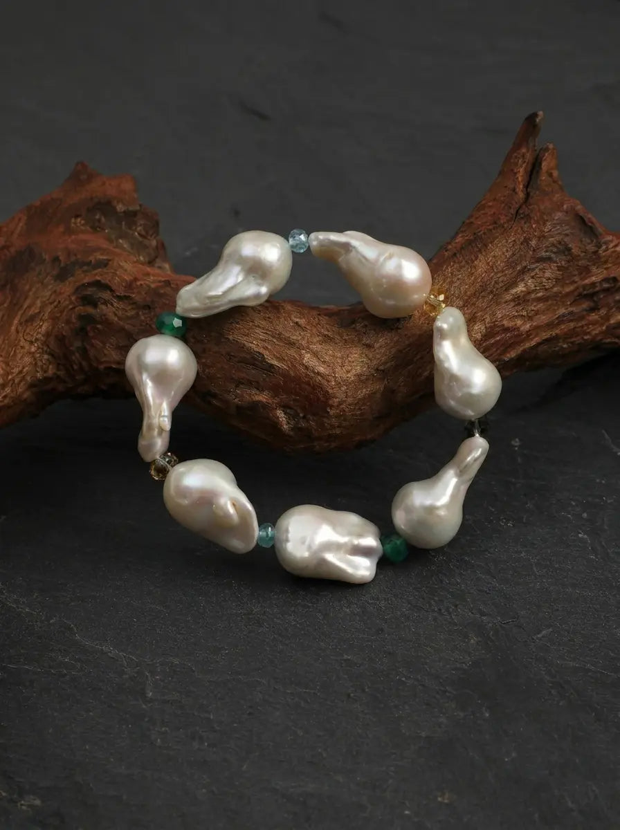 「Pearl Rhythm & Sacred Radiance」 Multi-Gem Crystal & Pearl Bracelet