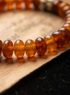„Honigblüten-Dharma“-Armband