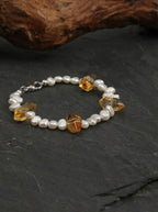 「Radiant Light Gem Accent」 Bracelet