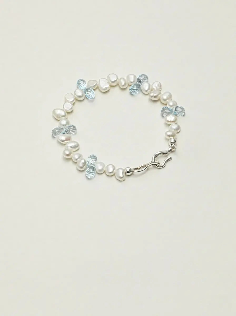 「Clear Ripple Blue Butterfly」 Bracelet